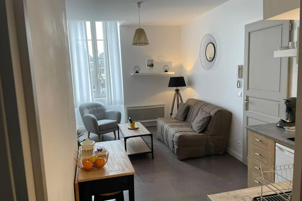 Logement Entier 33 M2 A פאו מראה חיצוני תמונה