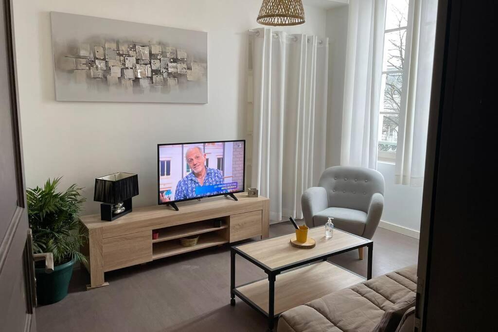 Logement Entier 33 M2 A פאו מראה חיצוני תמונה