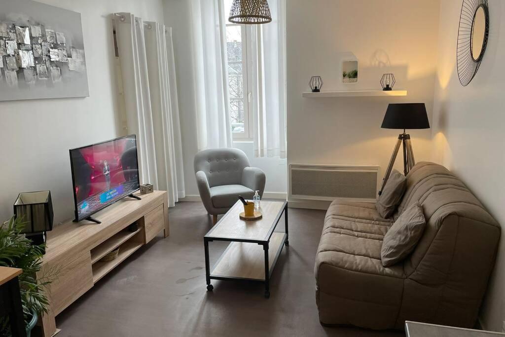 Logement Entier 33 M2 A פאו מראה חיצוני תמונה